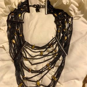 💛💛💛BCBG Necklace